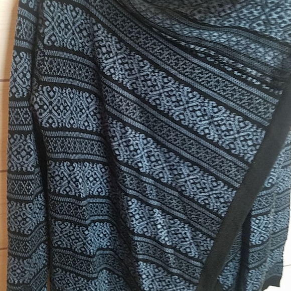 Cozy Always-Open Cardigan Sweater - Picture 6 of 7